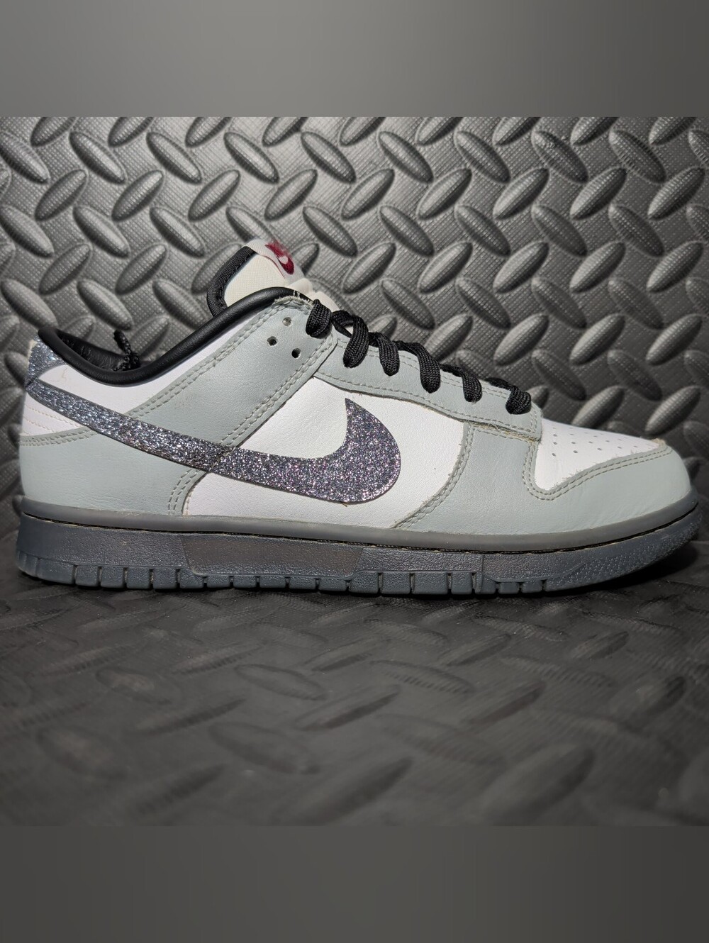 Nike Dunk Low LX Glitter swoosh 'White Light Smoke Grey' size 10 HQ3462-191